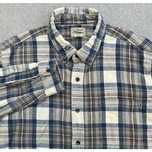 LL Bean Shirt Mens XL Plaid 100% Cotton Slim Fit Button Down Long Sleeve‎